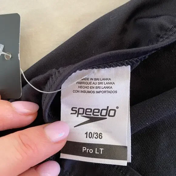 Speedo woomen’s  swimsuit - Picture 4 of 10